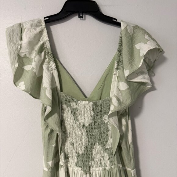 Rachel Zoe Green  White Floral Tiered Shirred Maxi Dress M Ruffle Sleeve V-neck - Picture 4 of 13